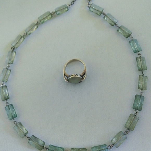 Vintage Mint Green necklace, Prehnite Silver ring - Picture 2 of 8